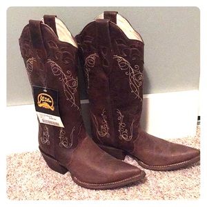 NWT Dark Brown Leather Ladies Cowboy Boots